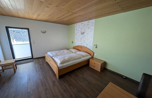 Trittenheim Bed & Breakfast | 4-bed apartment - Guesthouse Bollig