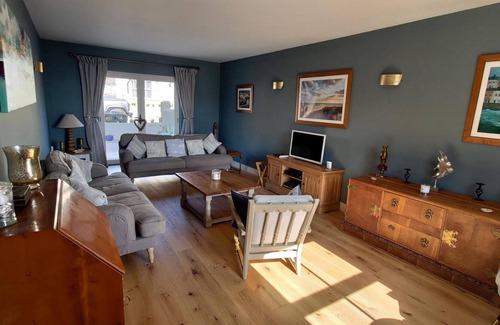 Charlestown House | 4 Bed Charlestown contemporary house 400m from harbour & beach with sea views