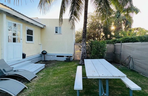 Wotton House | 4 Bed Home for Group Travel, Sleeps 8