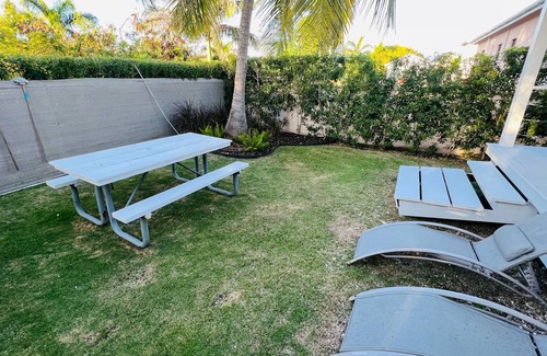 Wotton House | 4 Bed Home for Group Travel, Sleeps 8