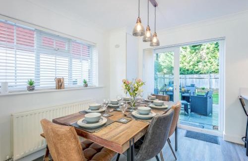 New Forest District House | 4 Bed in Brockenhurst 80420