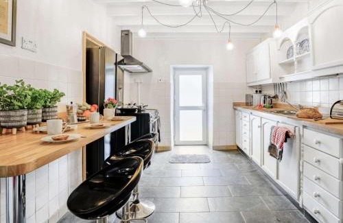 Cilgerran House | 4 Bed in Cardigan 82766