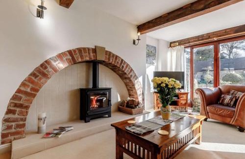 Hopton House | 4 Bed in Carsington Water 85768