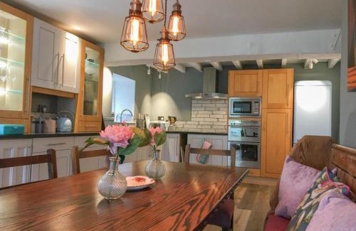 Broughton in Furness House | 4 Bed in Duddon Valley SZ183