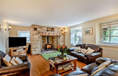 Rothbury House | 4 Bed in Rothbury CN180