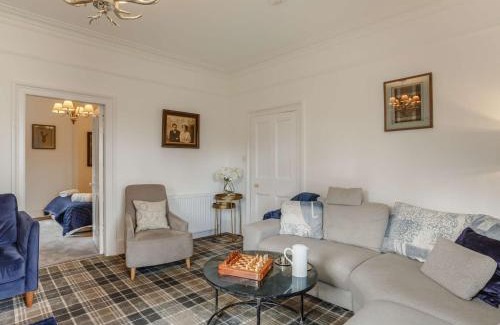 Wick House | 4 Bed in Wick 91390