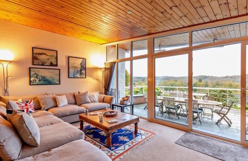 Windermere House | 4 Bed in Windermere 95682