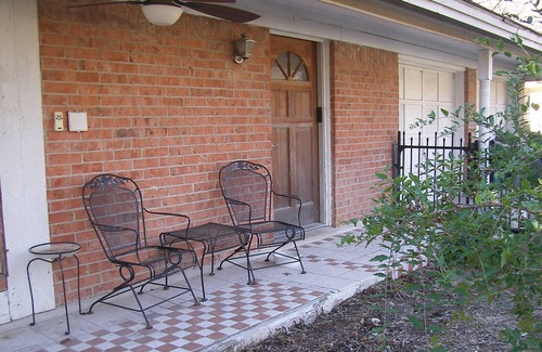 Parker Lane House | 4 Bedroom, 2.5 Bath Downtown Home, Easy Access To Ih35, Fenced Yard
