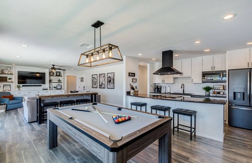 Scottsdale Estates Eight House | 4 Bedroom 3 Bath w/Sports Bar Game Room! Located Minutes to Old Town!