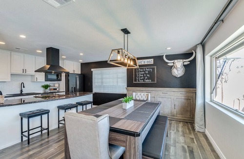 Scottsdale Estates Eight House | 4 Bedroom 3 Bath w/Sports Bar Game Room! Located Minutes to Old Town!