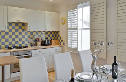 Kilrenny Cottage | 4 bedroom accommodation in Cellardyke, near Anstruther