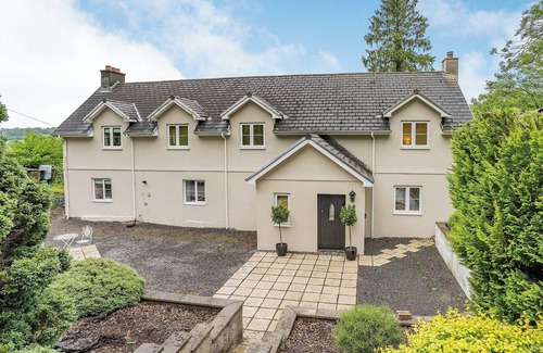 Llandeilo Cottage | 4 bedroom accommodation in Llandeilo