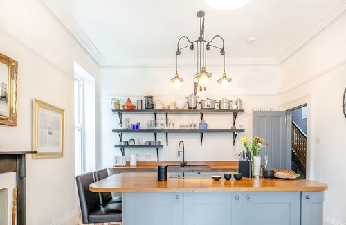Roundham Cottage | 4 bedroom accommodation in Roundham, near Paignton