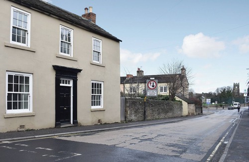 Richmond Cottage | 4 bedroom accommodation in Richmond
