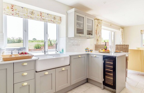 Thornham Cottage | 4 bedroom accommodation in Thornham