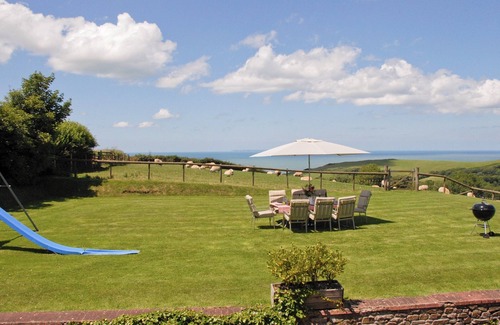Bideford Cottage | 4 bedroom accommodation in Fairy Cross, Bideford