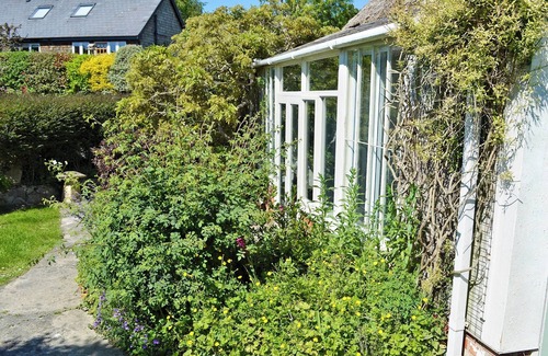 Bridport Cottage | 4 bedroom accommodation in Chideock, near Bridport