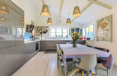 Bishopswood Cottage | 4 bedroom accommodation in Bishopswood, near Honiton