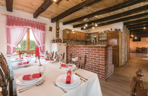 Kravarsko House | 4 bedroom amazing home in Velika Buna