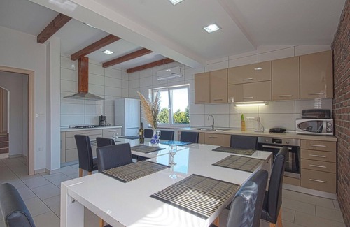 Pavicini House | 4 bedroom amazing home in Pavicini