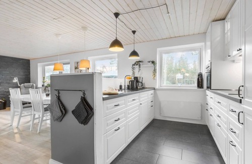 Udbyhøj House | 4 bedroom amazing home in ørsted