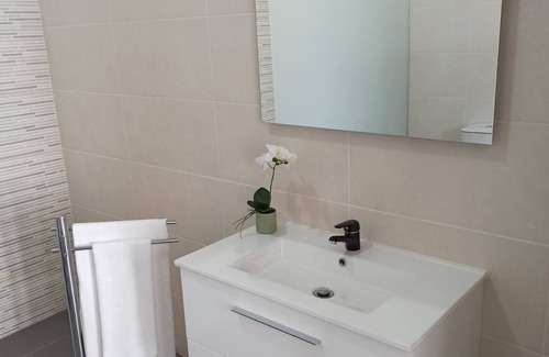 Horta Apartment | 4-bedroom apartment in lovely Horta with free WiFi