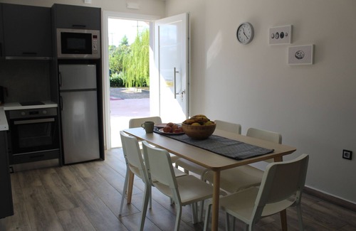 Paliki Apartment | 4-Bedroom Apartment with Sea View, Wi-Fi and Air Conditioning