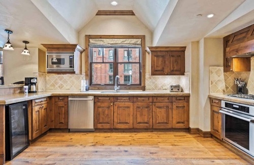 Downtown Resort | 4 BEDROOM ASPEN MOUNTAIN RESIDENCES, OLD HYATT, BEST LOCATION!