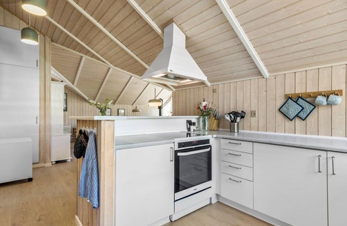 Femmøller House | 4 bedroom awesome home in Ebeltoft
