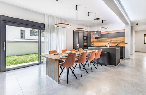 Fazana House | 4 bedroom awesome home in Fazana