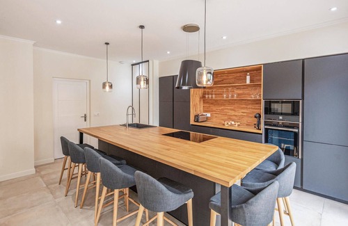 Pessac House | 4 bedroom beautiful home in Pessac