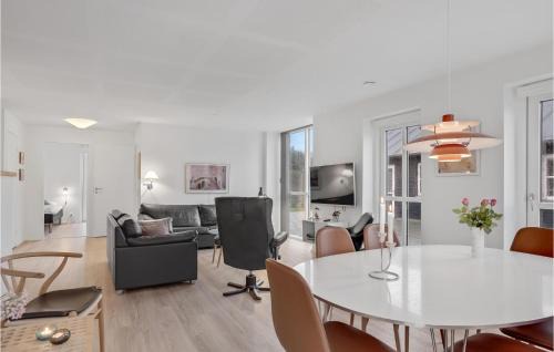 Lokken House | 4 Bedroom Cozy Home In Løkken