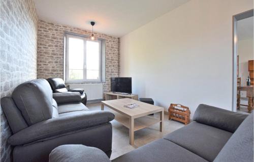 Lithaire House | 4 Bedroom Cozy Home In Montsenelle