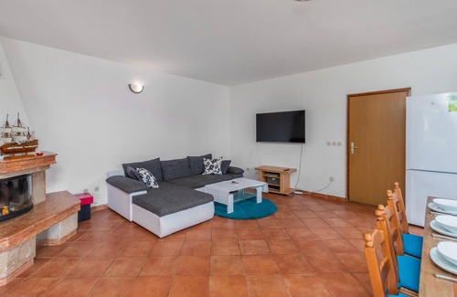 Gabonjin House | 4 bedroom gorgeous home in Dobrinj