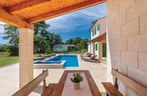 Gracisce House | 4 bedroom gorgeous home in Pican