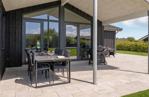 Skaven Strand House | 4 bedroom gorgeous home in Tarm