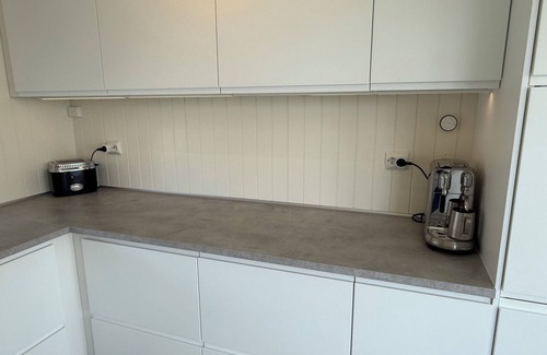 Vestbygd House | 4-bedroom holiday home near the sea