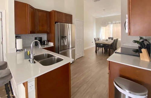 Thousand Oaks Villa | 4 bedroom home, private pool, single floor