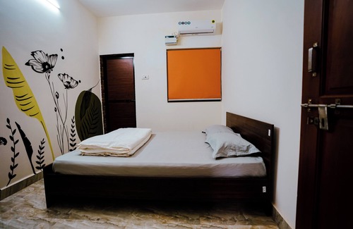 Vagator Hotel | 4-bedroom hotel in brilliant Goa with AC, WiFi. Enjoy a relaxing stay