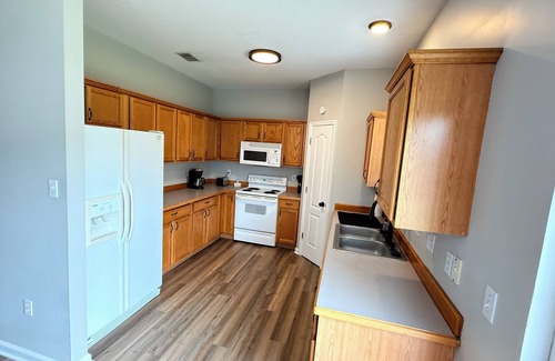 Gulfport House | 4-bedroom house in charming Gulfport with WiFi, AC. Book now