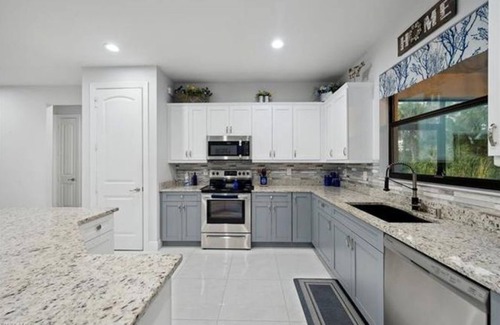 Rural Estates House | 4-bedroom house in fabulous Naples with WiFi, AC. Enjoy your stay