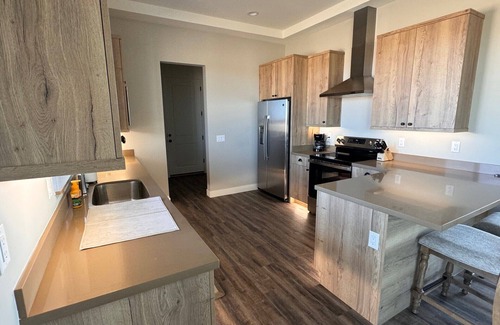 Wittmann House | 4-bedroom house w/4 stalls for your horses in peaceful Wittmann, AZ - 3B26946