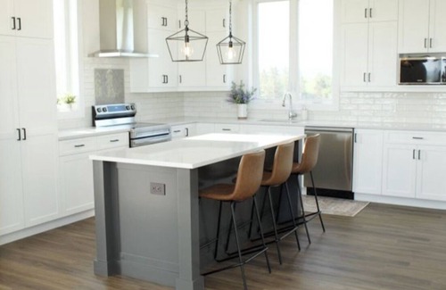 Park Corner Cottage | 4 Bedroom Luxury Ocean View Beach House, Minutes To North Shore Beaches