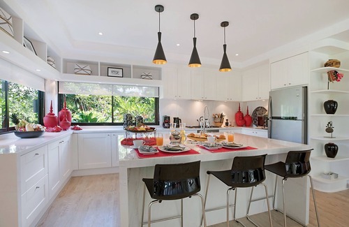 Taling Ngam Villa | 4 Bedroom Luxury Pool Villa steps to the beach