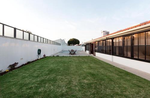 Esposende Villa | 4 bedroom Luxury Villa - riverside & beachside