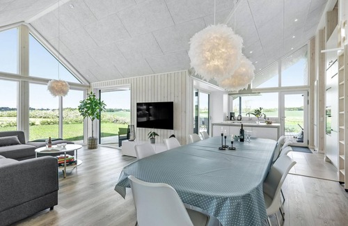 Odder House | 4 bedroom nice home in Odder