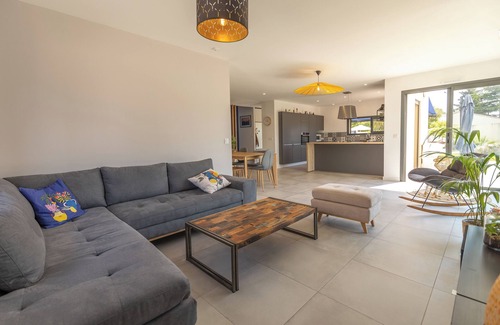Castelnau-le-Lez House | 4 Bedroom Private vacation home in Castelnau-le-Lez
