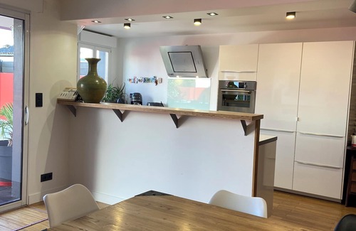 Merignac House | 4 Bedroom Private vacation home in Bordeaux