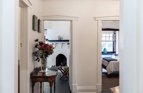 Tanunda Bed & Breakfast | 4 bedroom stone home walking distance to the best restaurants