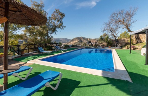 Iznajar House | 4 bedroom stunning home in Iznajar